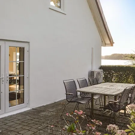 Three-bedroom In Ferienhaus *
